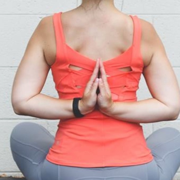 Lululemon Rise and Flow Tank Cape Red (8) - Picture 16 of 16